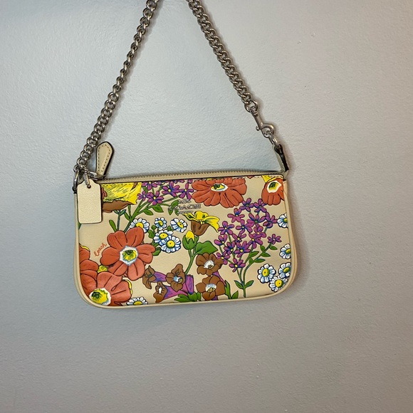 NWT COACH NOLITA 19 FLORAL PRINT LEATHER CR365 BAG HANDBAG PURSE WRISTLET WALLET - Picture 3 of 5